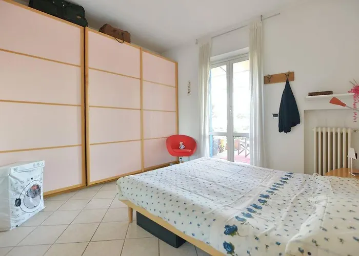 Super Sunny Penthouse With Terrace דירה *
